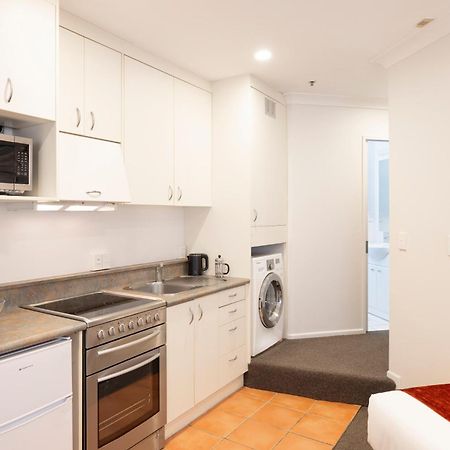 Quest On The Terrace Serviced Apartments Уелингтън Екстериор снимка