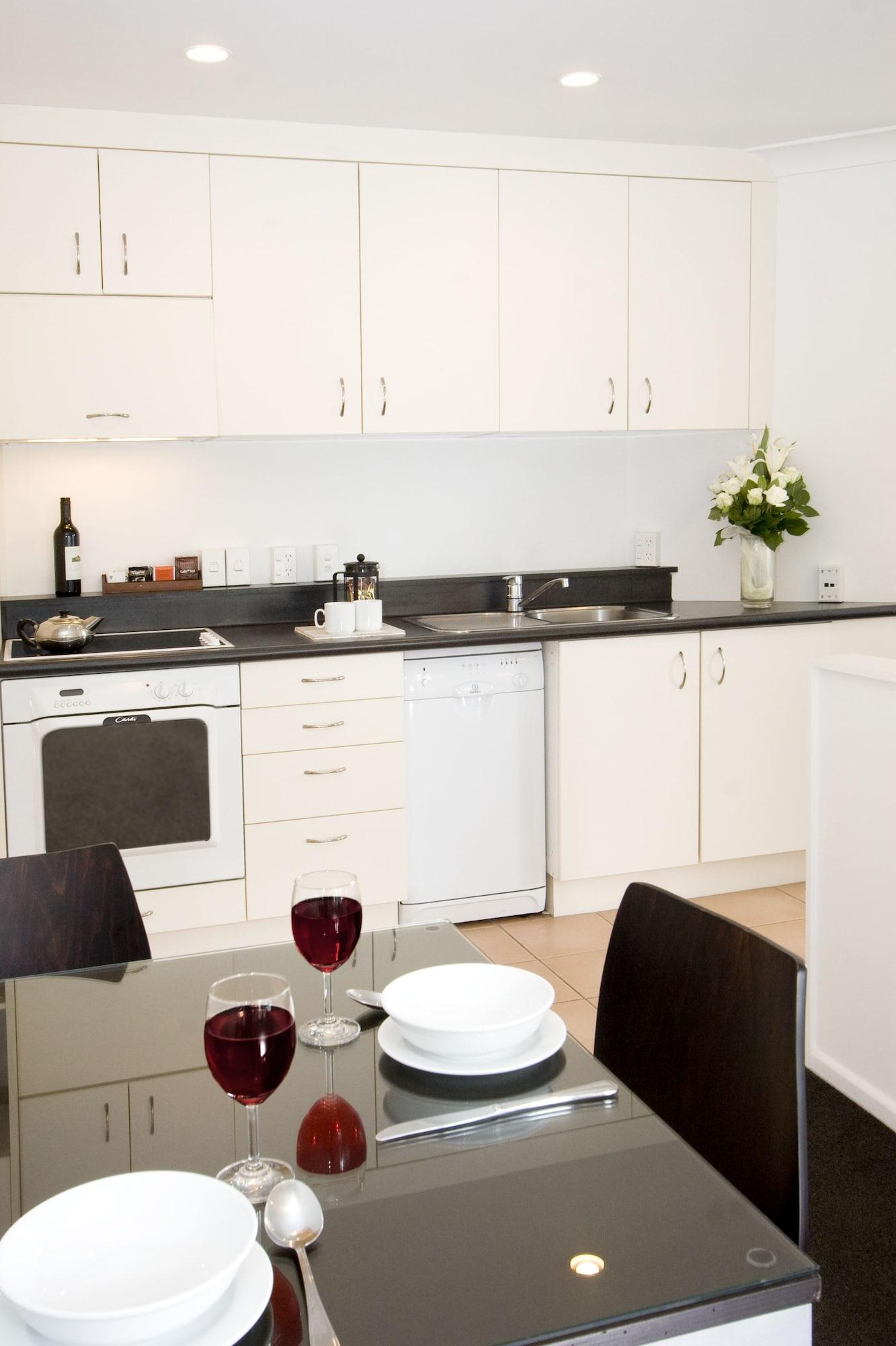 Quest On The Terrace Serviced Apartments Уелингтън Екстериор снимка