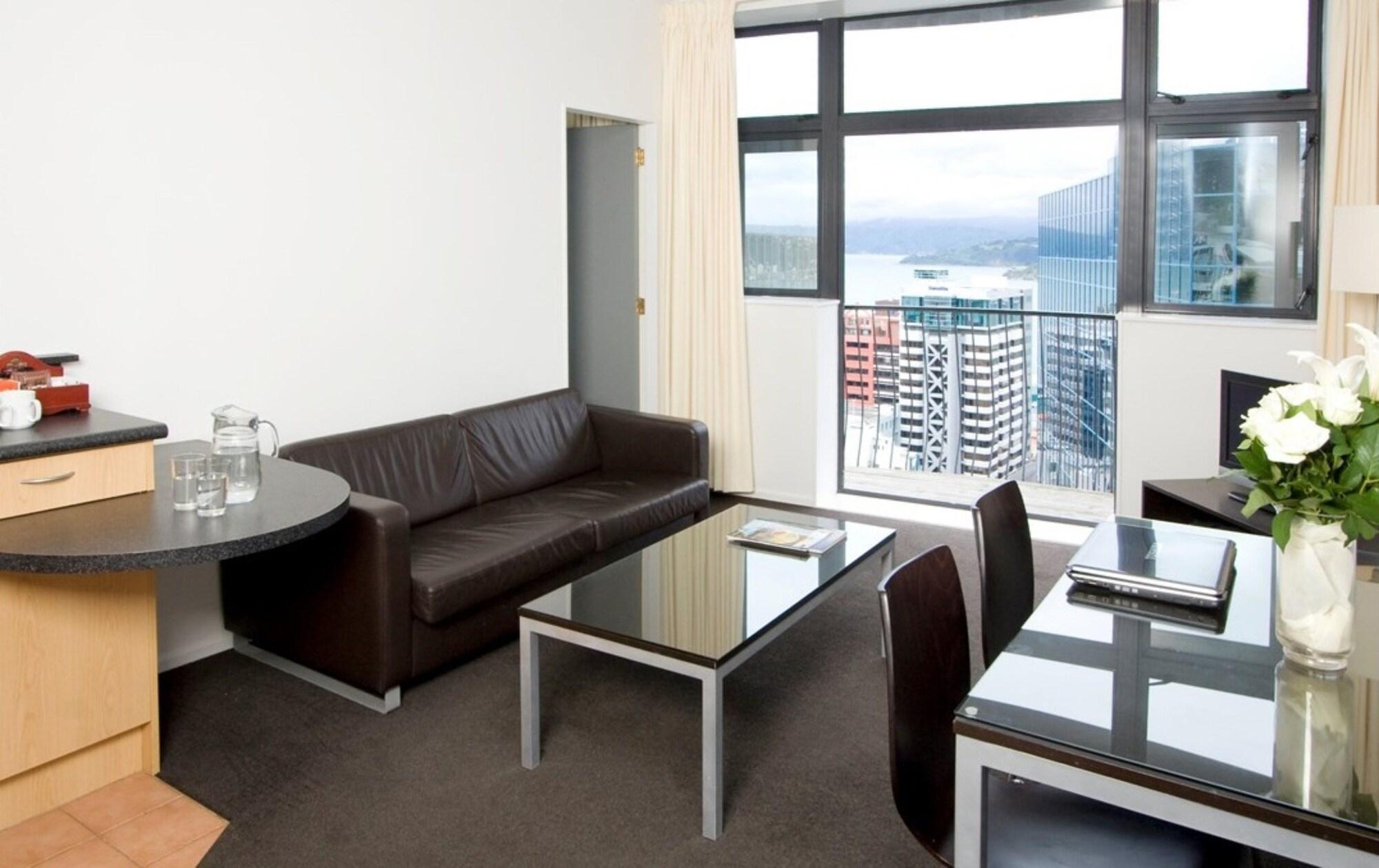 Quest On The Terrace Serviced Apartments Уелингтън Екстериор снимка