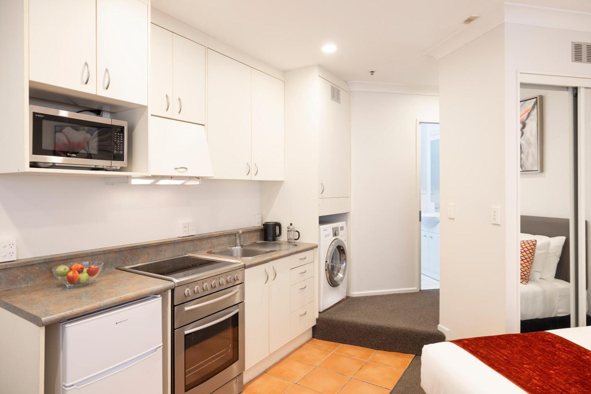 Quest On The Terrace Serviced Apartments Уелингтън Екстериор снимка