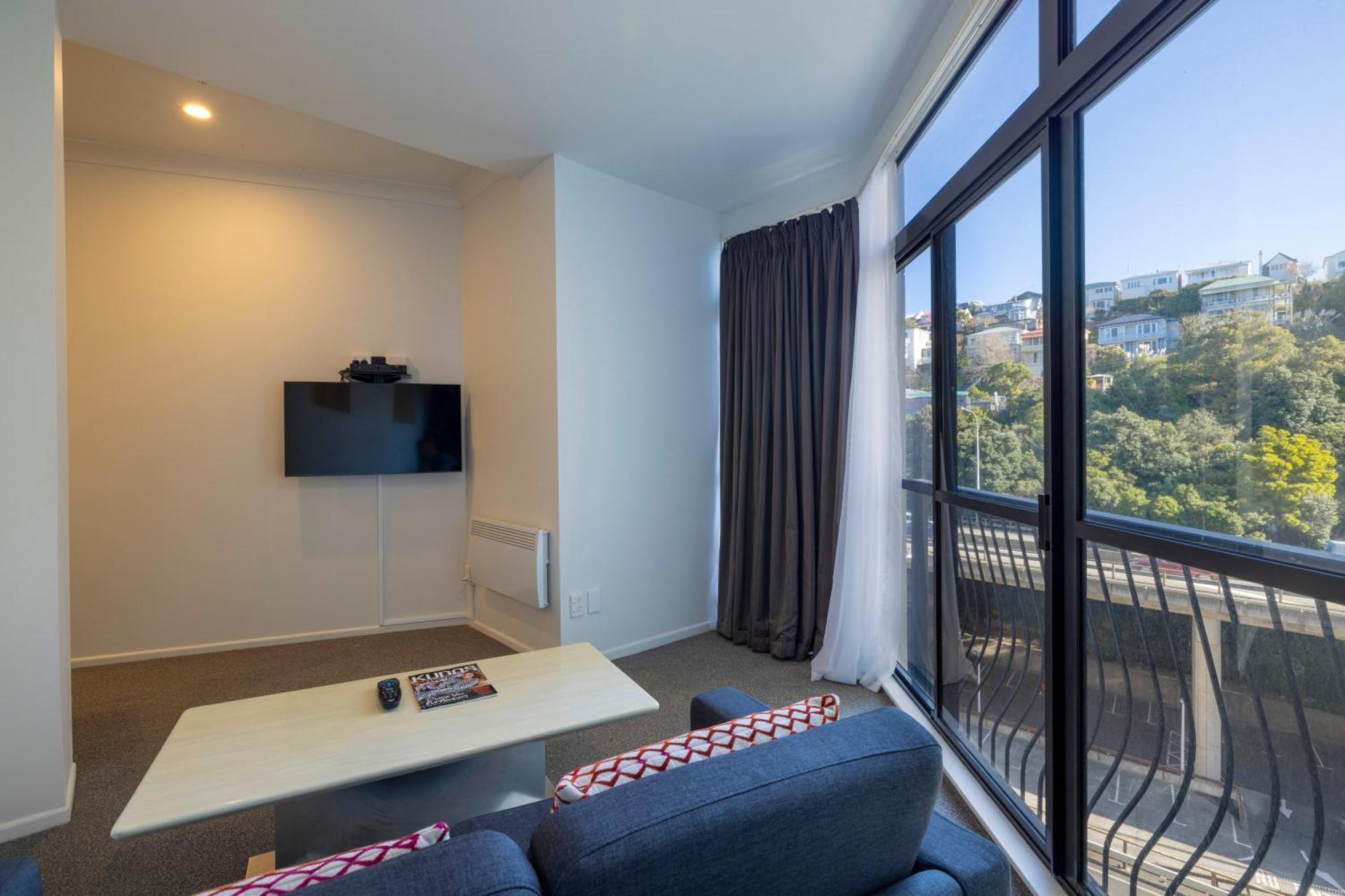Quest On The Terrace Serviced Apartments Уелингтън Екстериор снимка