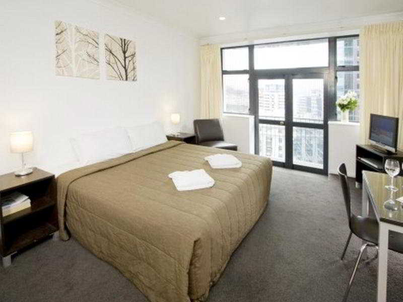 Quest On The Terrace Serviced Apartments Уелингтън Екстериор снимка