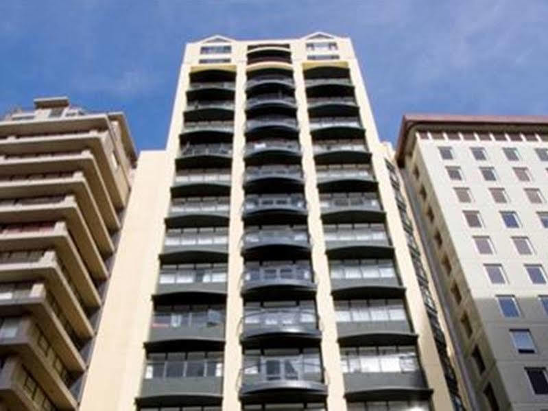 Quest On The Terrace Serviced Apartments Уелингтън Екстериор снимка